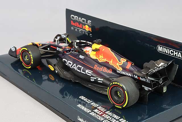MINICHAMPS MC417231101 1/43 Oracle Red Bull Racing Honda RB19 2023 British GP Winner #1 M. Verstappen - image 3