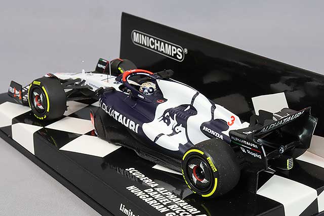 MINICHAMPS MC417231203 1/43 Scuderia AlphaTauri AT04 2023 Hungarian GP #3 D. Ricciardo - image 3