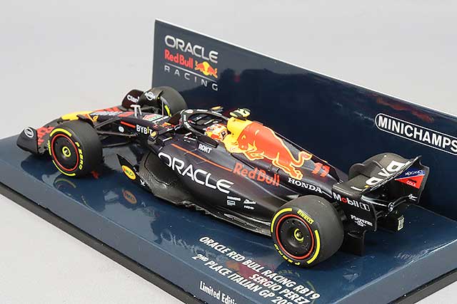 MINICHAMPS MC417231511 1/43 Oracle Red Bull Racing Honda RB19 2023 Italian GP Second Place #11 S. Perez - image 3