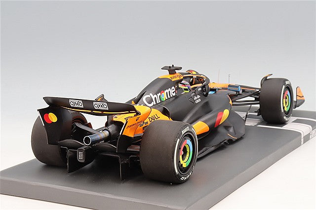 MINICHAMPS MC537251981 1/18 McLaren MCL39 2025 Chinese GP Winner #81 O. Piastri - image 3