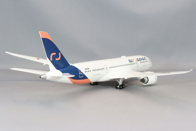 ANA Trading NQ20203 1/200 Boeing 787-8 JA803A Air Japan New Livery Finished ABS Model with Wi-Fi Radome and Landing Gear - image 3