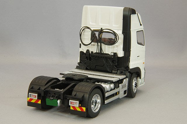 PLATZ / KENKRAFT PLKK1300SHW 1/50 Hino Profia SH 4x2 High Cab High Roof White Current Version - image 3