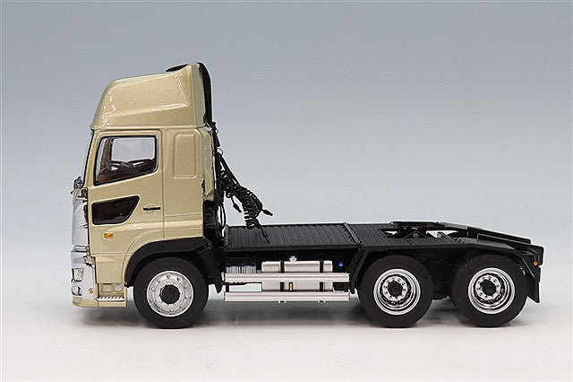 PLATZ / KENKRAFT PLKK1300SSSG 1/50 Hino Profia SS 6x4 High Roof Champagne Gold Current Version - image 2