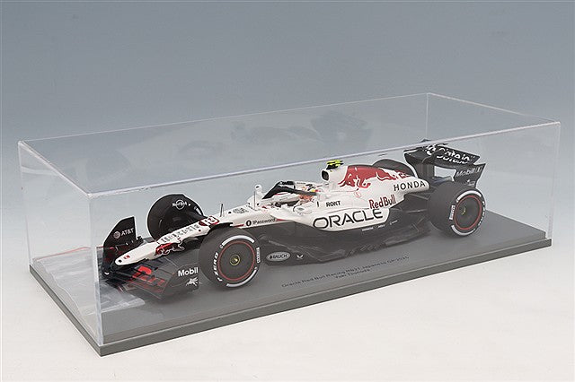 Spark S18S1005 1/18 Oracle Red Bull Racing RB21 2025 Japanese GP #22 Y. Tsunoda with Pit Board - image 5
