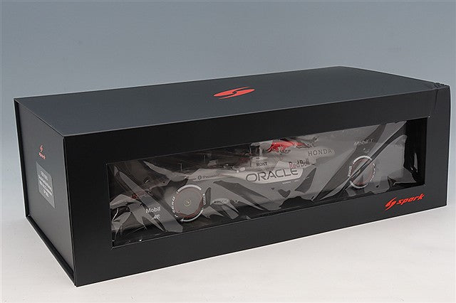Spark S18S1005 1/18 Oracle Red Bull Racing RB21 2025 Japanese GP #22 Y. Tsunoda with Pit Board - image 6