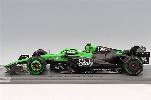 Spark S18S1012 1/18 Kick Sauber Stake F1 Team 2025 British GP Third Place #27 N. Hulkenberg with Pit Board - image 2