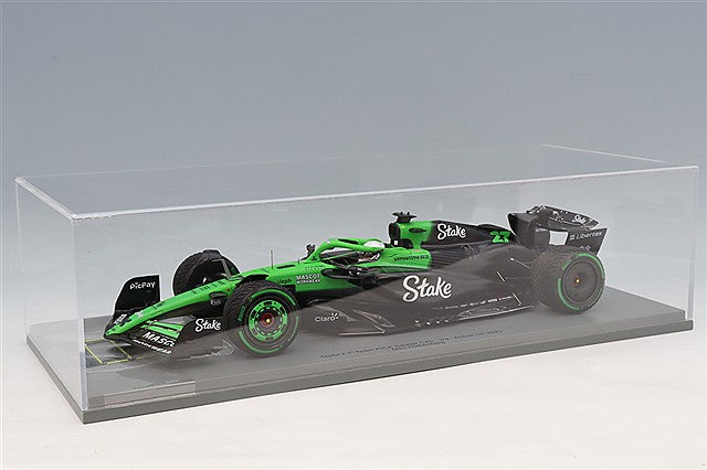 Spark S18S1012 1/18 Kick Sauber Stake F1 Team 2025 British GP Third Place #27 N. Hulkenberg with Pit Board - image 5