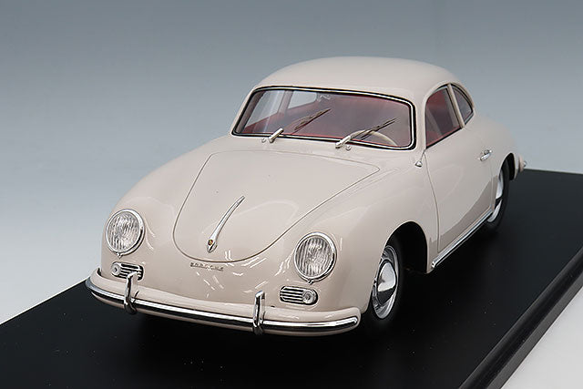 Spark S18S1080 1/18 Porsche 356 A T1 1956, front three-quarter view on display base