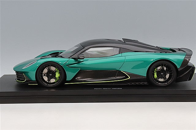 Top Speed TS0710 1/18 Aston Martin Valhalla Podium Green - image 2