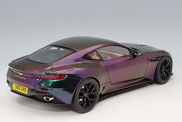 XiaoGuang Model XGM8250516BSL 1/18 Aston Martin DB12 Chameleon with Interchangeable Wheels - image 3
