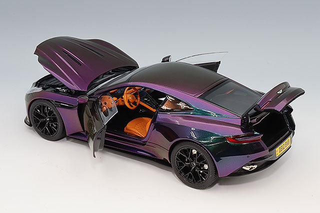 XiaoGuang Model XGM8250516BSL 1/18 Aston Martin DB12 Chameleon with Interchangeable Wheels - image 5