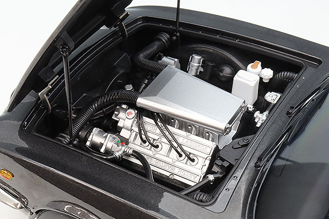 XiaoGuang Model XGM8260711CG 1/18 Aston Martin Vantage 007 Version Cumberland Gray - image 6