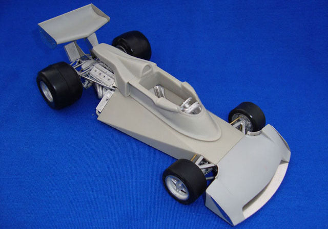 Wolf Models GP20076 1/20 Surtees TS19 1976 British GP Resin Model Kit - image 2