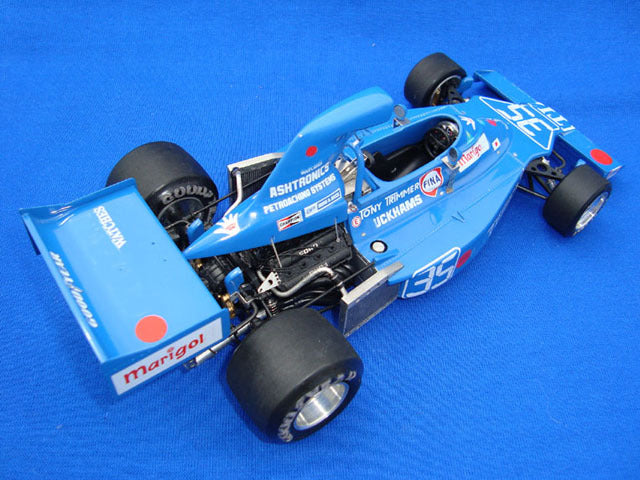 Wolf Models GP20086 1/20 Maki F101C T.Trimer/H.Fushida 1975 Resin Model Kit - image 2